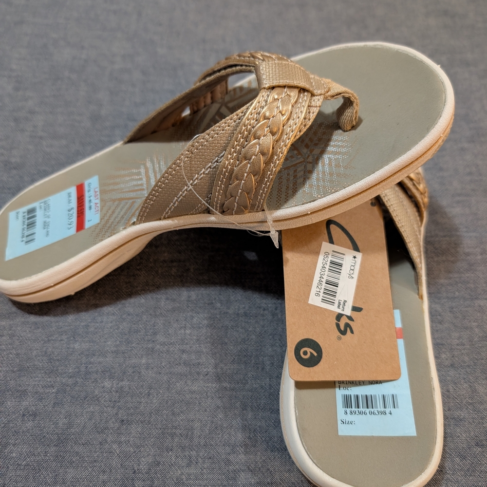 Clarks Women's Tan Sandals